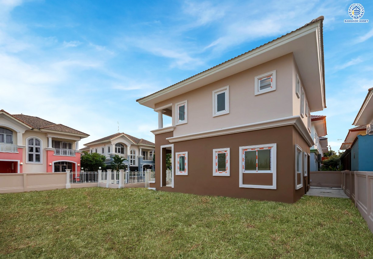 บ้านมือสองตกแต่งใหม่ โครงการ ภัสสร8 กาญจนาภิเษก (ซ.กันตนา) หลังมุม มีพื้นที่ขนาดใหญ่ เนื้อที่ 88.20 ตร.ว. ฟังก์ชั่น 3 ห้องนอน 3 ห้องน้ำ 1 ที่จอดรถ บนทำเลศักยภาพ โครงการติดถนนใหญ่ เข้า-ออกสะดวก ใกล้เซ็นทรัลเวสต์เกต รถไฟฟ้าสายสีม่วง "สถานีตลาดบางใหญ่" และจุดขึ้นทางด่วน "ศรีรัช"